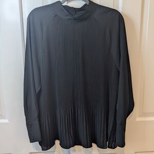 SOLD---Vince Camuto Blouse Long Sleeve Black Pleated Accordion lightweight XL